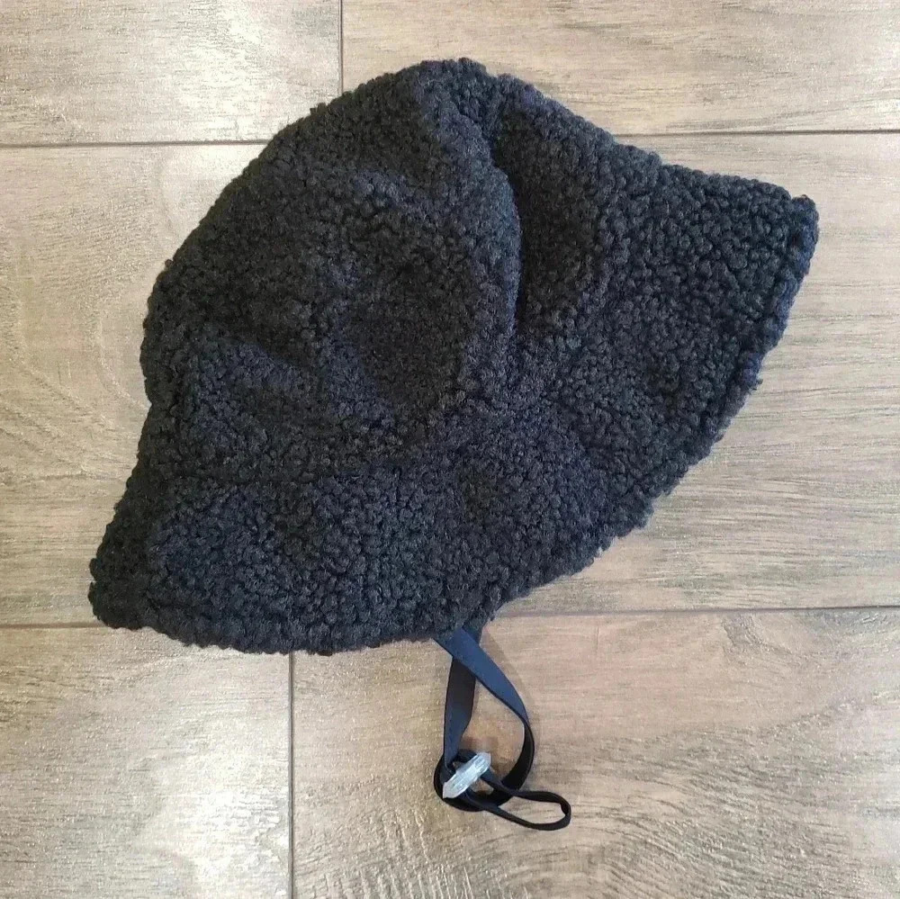 NWT Lack of Color Black Teddy Kids Mini Bucket Hat Size 47cm